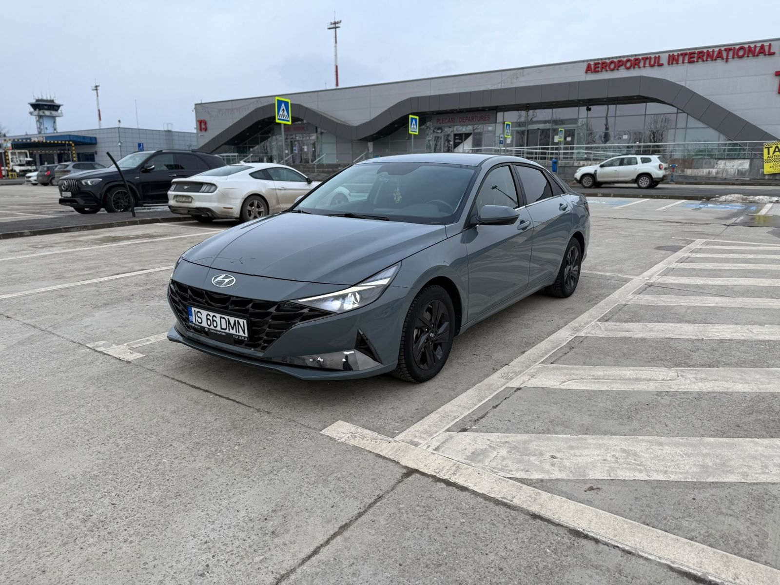 Închirieri auto Aeroport Iași