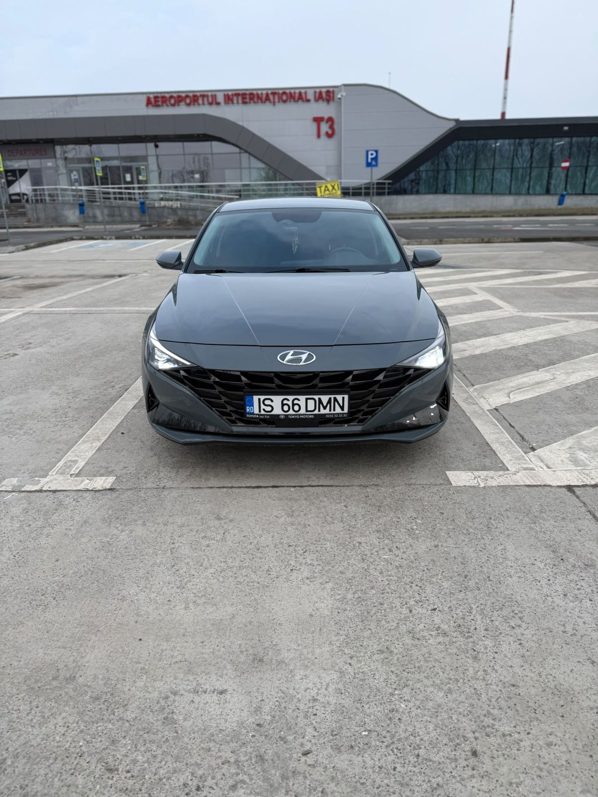 Hyundai Elantra poza 4