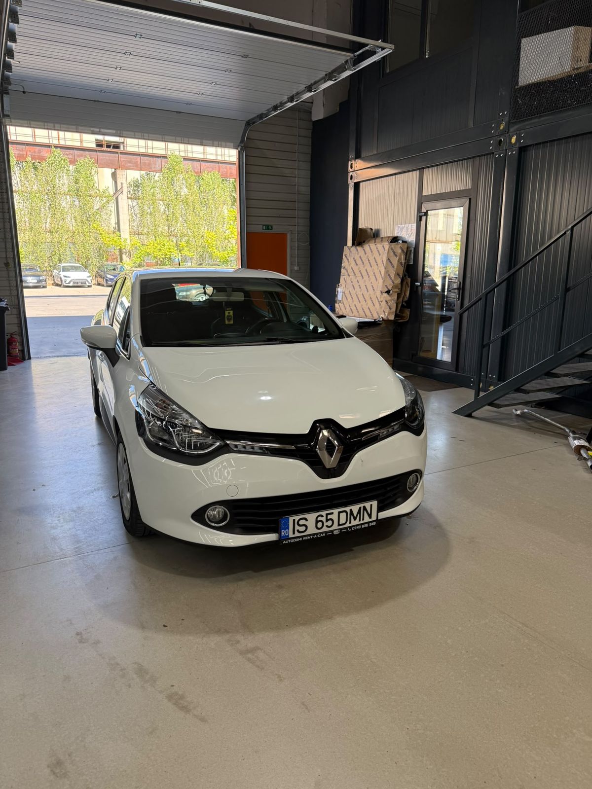 Închiriere Renault Clio Iași